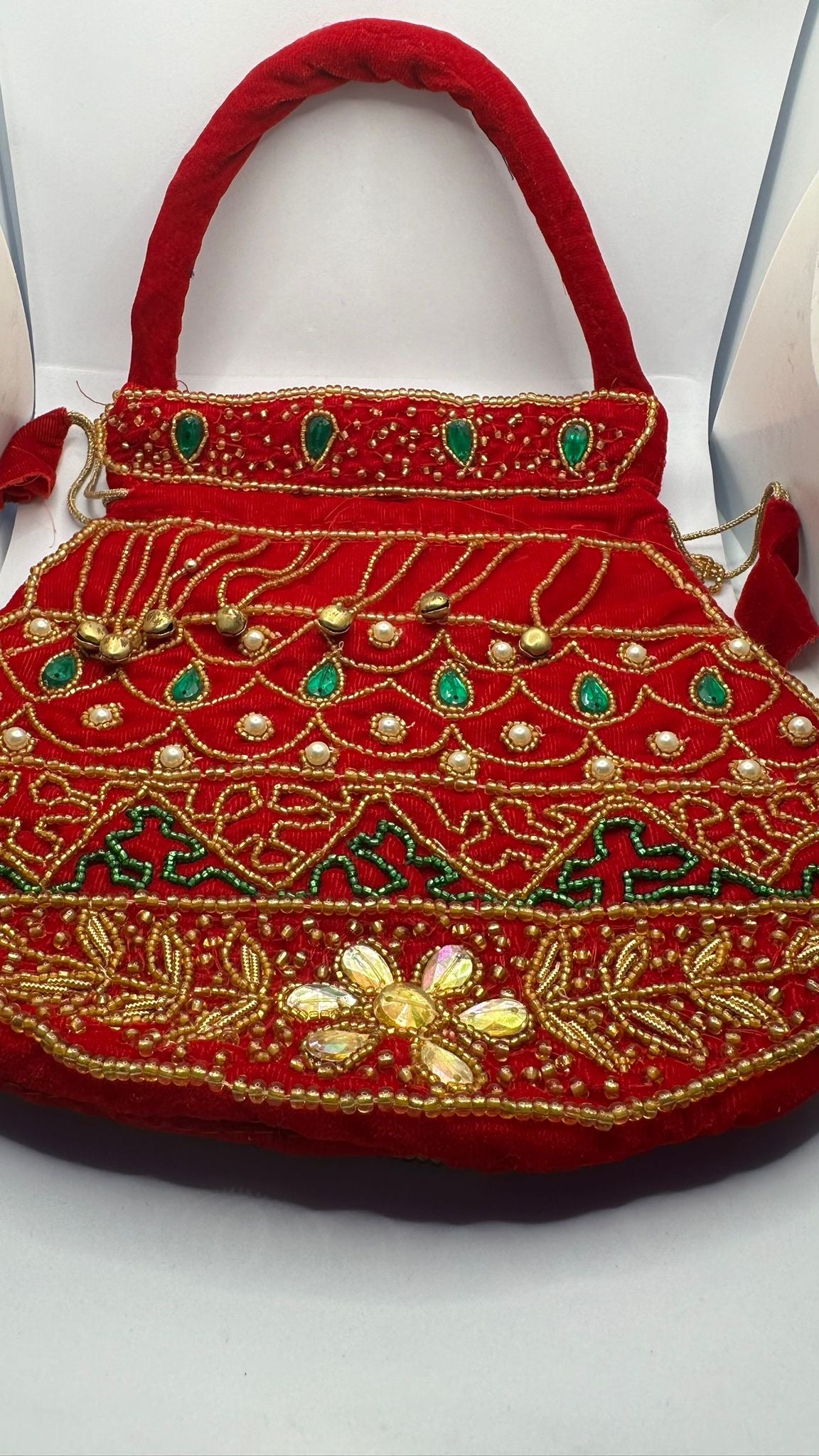 VELVET POTLI (Bag) 3
