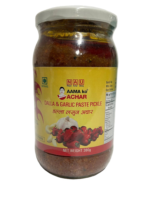 AAMA DALLA AND GARLIC PASTE