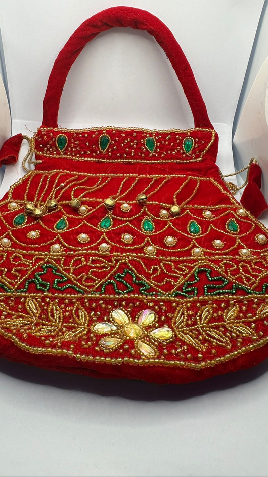 VELVET POTLI (Bag) 3